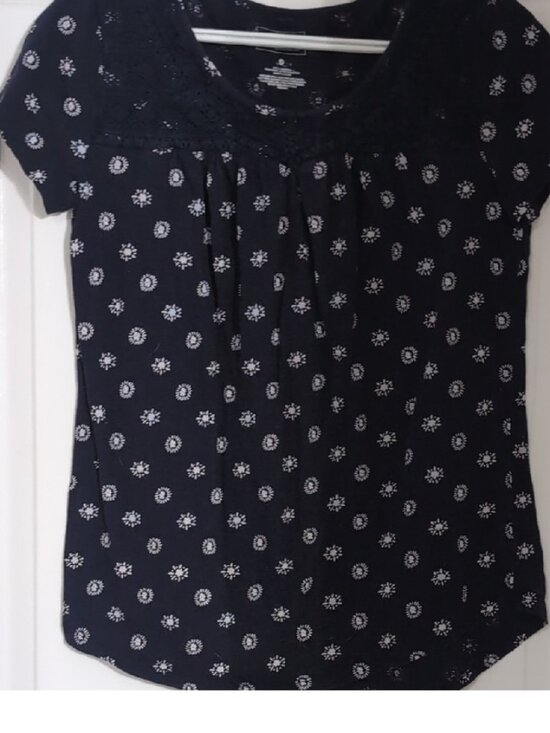 Tops - Sleeve Top